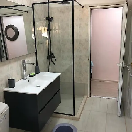 Itan's Apartment-lovely Guest In Center Tirana