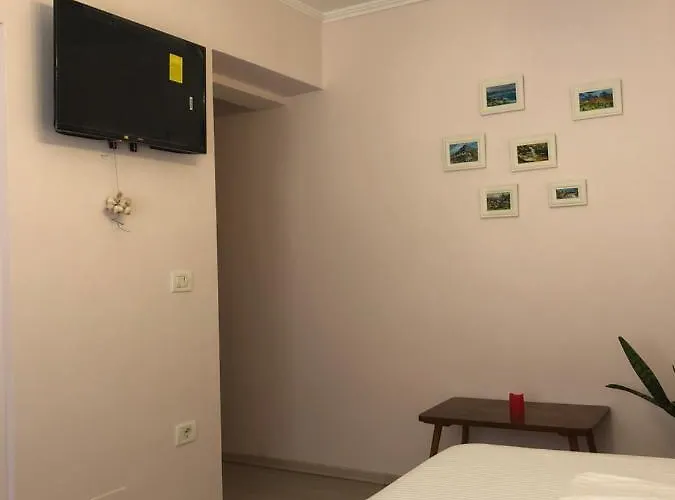 Itan's Apartment-lovely Guest In Center * Tirana