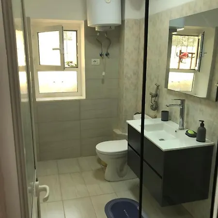 Itan's Apartment-lovely Guest In Center Апартаменты