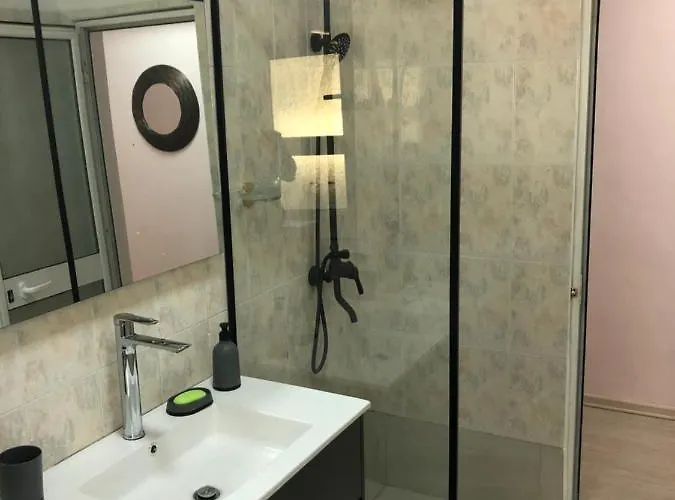 Lägenhet Itan's Apartment-lovely Guest In Center *